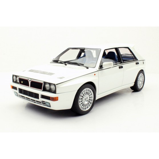 Lancia Delta Integrale Evolution II 1992 Bianca Perlata 1:18