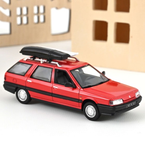 Renault 21 Nevada 1989 Red with accessories 1:43