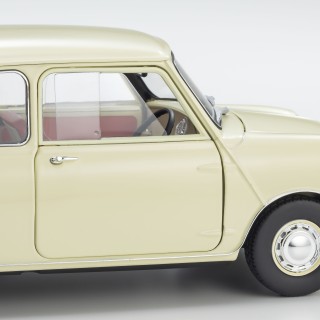 Morris Mini Minor 1967 Old English White 1:18